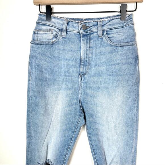 DL1961 light wash high rise waist distressed skinny jeans size 27 B165 - Picture 2 of 6
